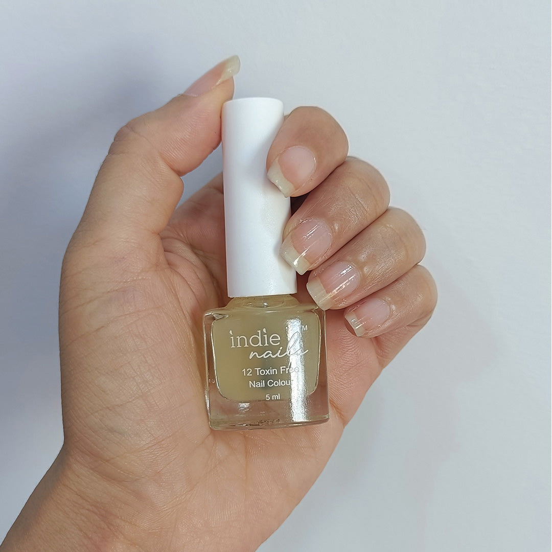 Protective Base coat for Nail Polish prevents from yellow stains & pigmented colours