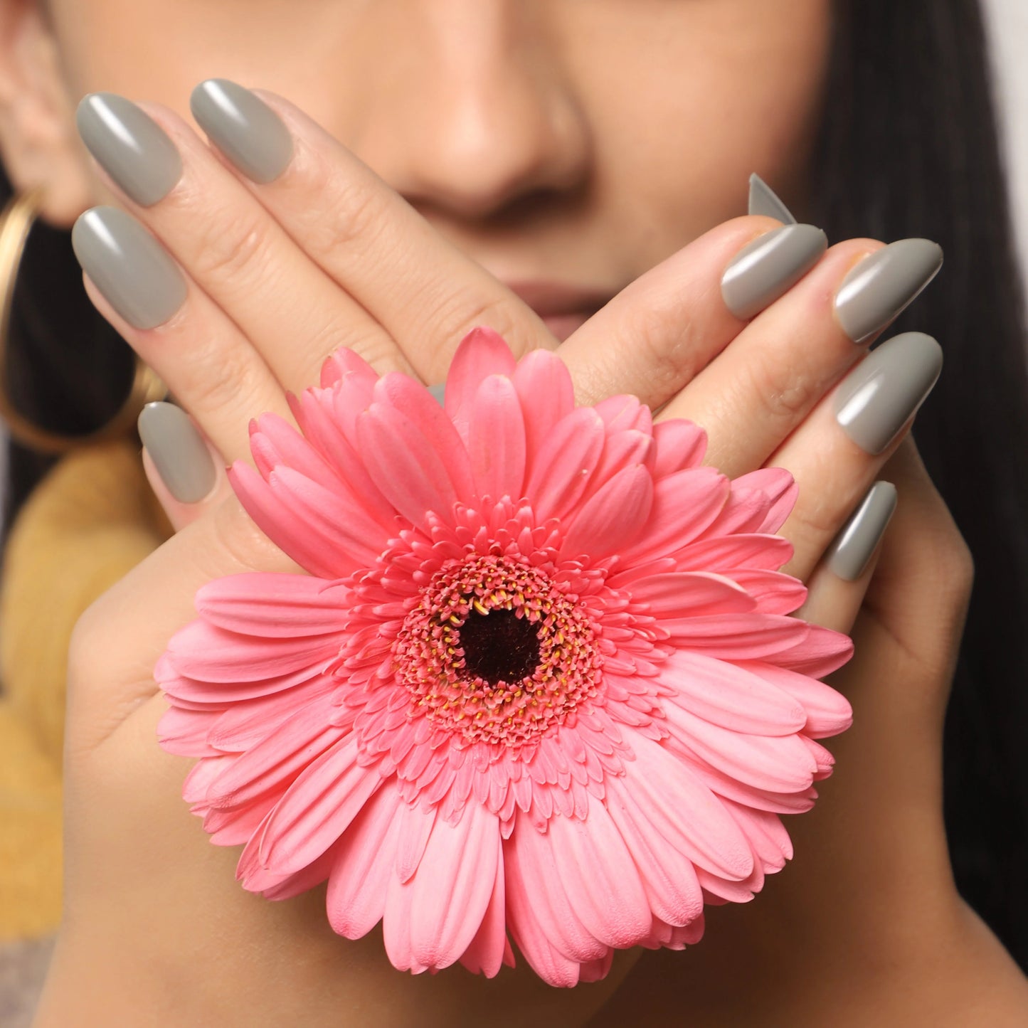 Gossip Whisperer! Professional Press-on Fake Nails