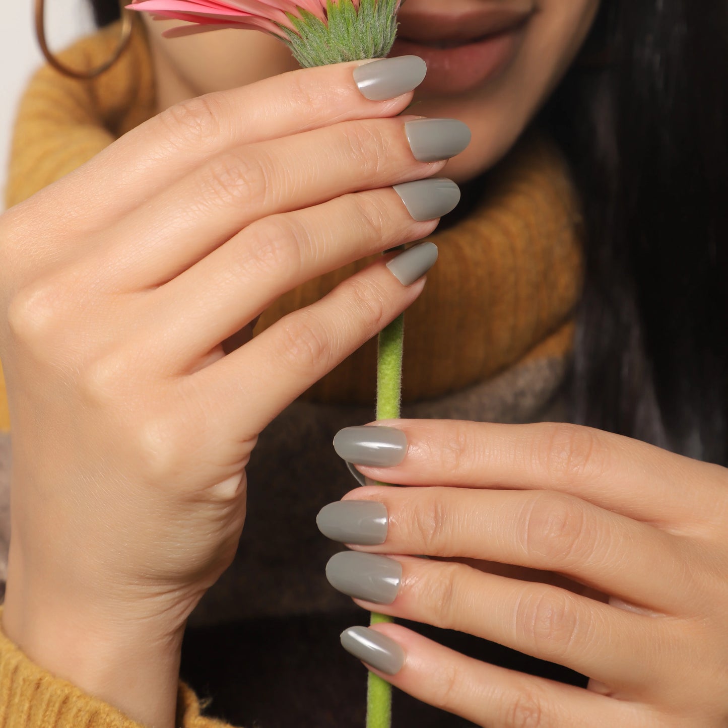 Gossip Whisperer! Professional Press-on Fake Nails